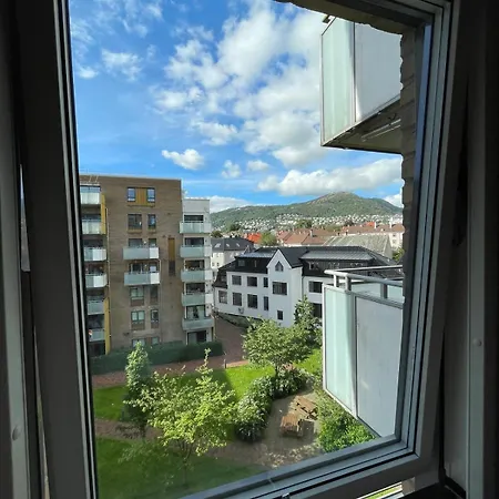 New, Cozy With Private Balcony Lägenhet